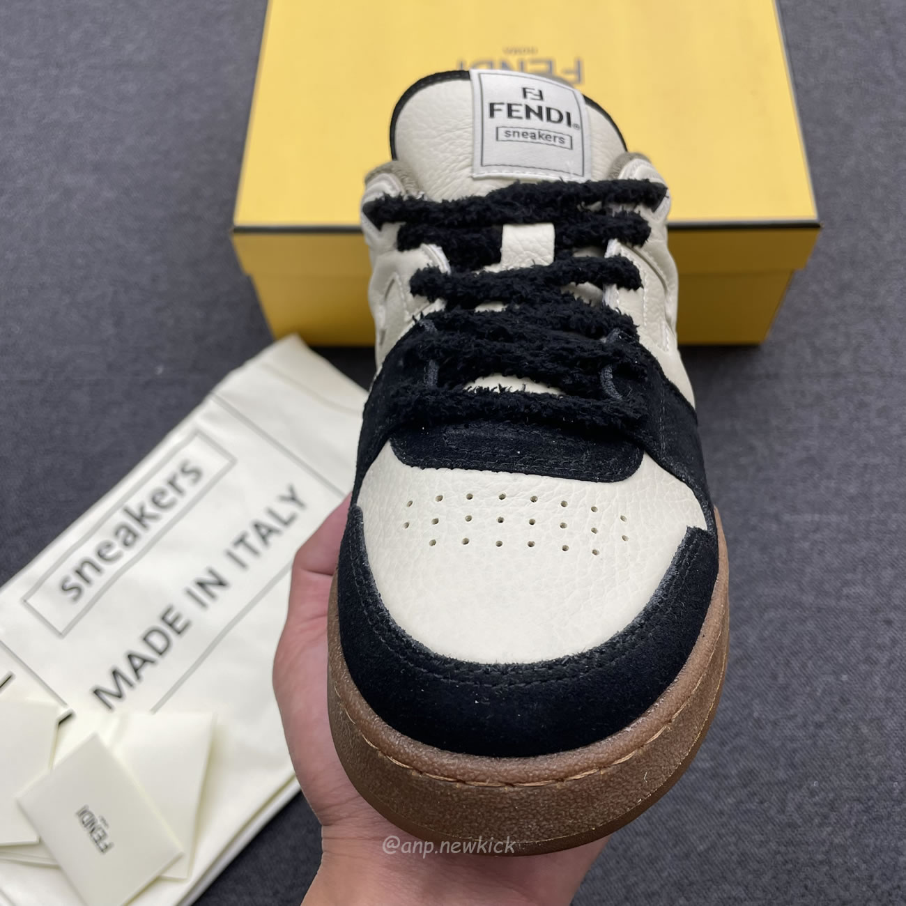 Fendi Match Cream Black White Suede And Leather Low Top Sneakers (19) - www.newkick.vip